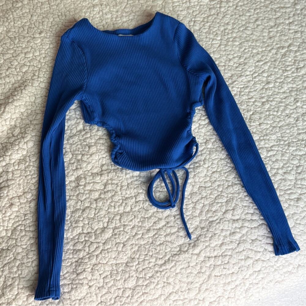 Beginning Boutique Vibrant Blue Ribbed Crop Top